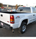 gmc sierra 2500hd 2002 white sle diesel 8 cylinders 4 wheel drive automatic with overdrive 98632