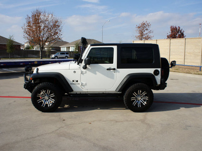 jeep wrangler 2008 white suv x gasoline 6 cylinders 4 wheel drive 6 speed manual 76108