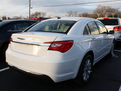 chrysler 200 2012 white sedan touring gasoline 4 cylinders front wheel drive automatic 07730