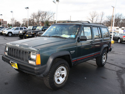 jeep cherokee 1994 hunter green suv sport gasoline 6 cylinders 4 wheel drive automatic with overdrive 07730