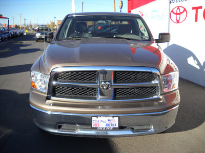 dodge ram 1500 2009 gold gasoline 8 cylinders 4 wheel drive automatic 79925