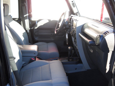 jeep wrangler unltd 2009 black suv rubicon gasoline 6 cylinders 4 wheel drive automatic 79925