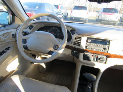 chevrolet impala 2004 tan sedan ls gasoline 6 cylinders front wheel drive automatic 13502