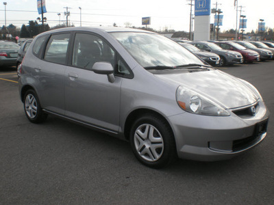 honda fit 2008 gray hatchback gasoline 4 cylinders front wheel drive automatic 13502