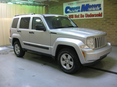 jeep liberty 2012 silver suv sport gasoline 6 cylinders 4 wheel drive automatic 44883