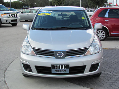 nissan versa 2009 silver hatchback gasoline 4 cylinders front wheel drive automatic 33884