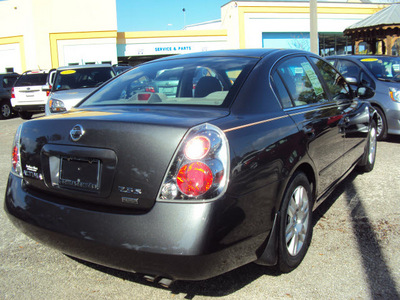 nissan altima 2006 gray sedan s gasoline 4 cylinders front wheel drive automatic 32901