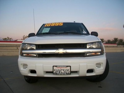 chevrolet trailblazer 2005 white suv ls gasoline 6 cylinders rear wheel drive automatic 90241