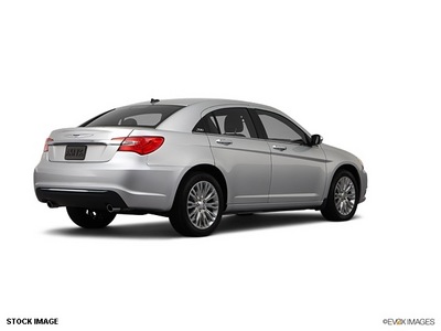 chrysler 200 2012 sedan limited flex fuel 6 cylinders front wheel drive shiftable automatic 47130