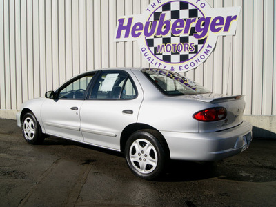 chevrolet cavalier 2002 ultra silver sedan ls gasoline 4 cylinders front wheel drive automatic 80905