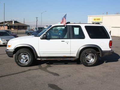 ford explorer 1998 white suv sport gasoline v6 4 wheel drive automatic with overdrive 80229