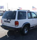 ford explorer 1998 white suv sport gasoline v6 4 wheel drive automatic with overdrive 80229