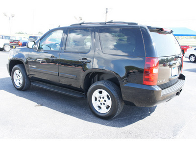 chevrolet tahoe 2009 black suv lt flex fuel 8 cylinders 2 wheel drive automatic 77037