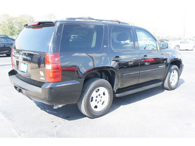 chevrolet tahoe 2009 black suv lt flex fuel 8 cylinders 2 wheel drive automatic 77037