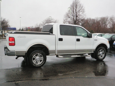 ford f 150 2005 white pickup truck supercrew xlt 4x4 8 cylinders 4 wheel drive automatic 55124