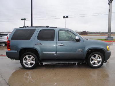 chevrolet tahoe 2010 blue suv lt flex fuel 8 cylinders 2 wheel drive automatic 76087