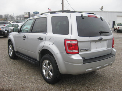 ford escape 2009 silver suv xlt gasoline 6 cylinders front wheel drive automatic 62863