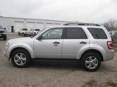 ford escape 2009 silver suv xlt gasoline 6 cylinders front wheel drive automatic 62863