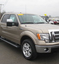 ford f 150 2012 beige lariat gasoline 8 cylinders 4 wheel drive 6 speed automatic 62863