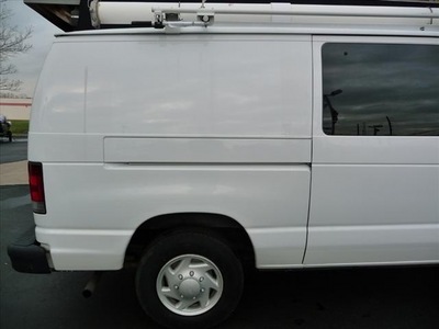 ford econoline cargo 2008 white van e 150 gasoline 8 cylinders rear wheel drive automatic 45005