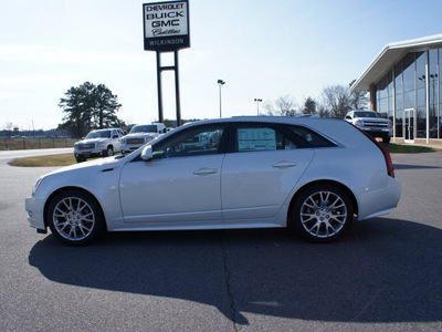 cadillac cts 2012 white wagon 3 6l premium gasoline 6 cylinders rear wheel drive automatic 27330