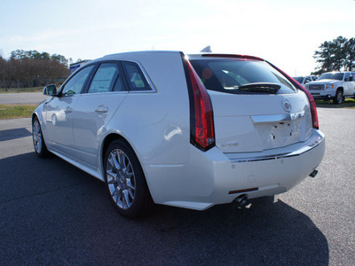 cadillac cts 2012 white wagon 3 6l premium gasoline 6 cylinders rear wheel drive automatic 27330