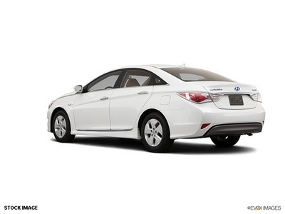 hyundai sonata hybrid 2011 sedan hybrid 4 cylinders front wheel drive 6 speed automatic 98632