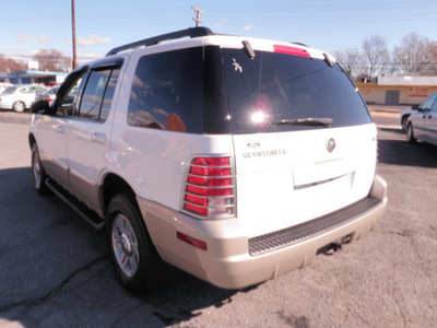 mercury mountaineer 2005 white suv convenience gasoline 6 cylinders all whee drive automatic 28217