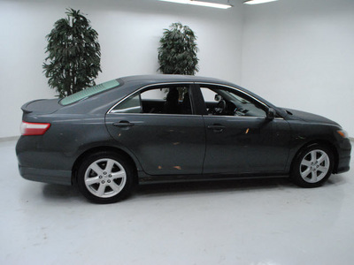 toyota camry 2009 dk  gray sedan se gasoline 4 cylinders front wheel drive automatic 91731