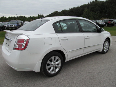 nissan sentra 2012 white sedan 2 0 sl gasoline 4 cylinders front wheel drive automatic 33884