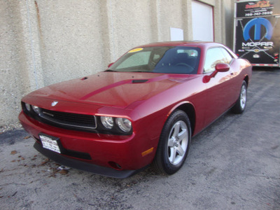 dodge challenger 2010 dk  red coupe se gasoline 6 cylinders rear wheel drive automatic 60443