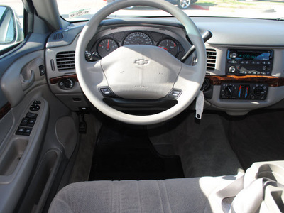 chevrolet impala 2002 white sedan gasoline 6 cylinders front wheel drive automatic 76087