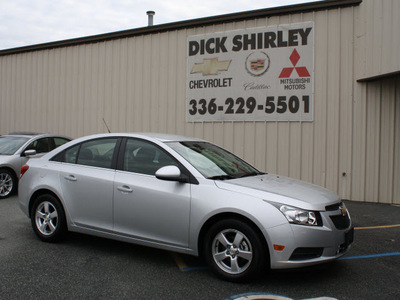 chevrolet cruze 2011 silver sedan lt gasoline 4 cylinders front wheel drive automatic 27215