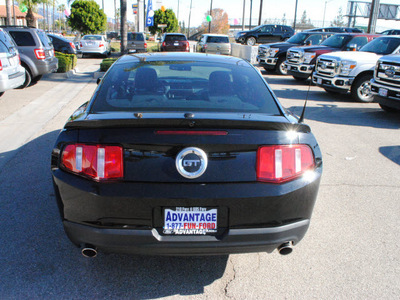 ford mustang 2010 black coupe gt gasoline 8 cylinders rear wheel drive automatic 91010