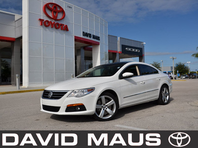 volkswagen cc 2009 white sedan gasoline 6 cylinders all whee drive automatic 32771