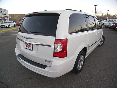 chrysler town country 2012 white van touring flex fuel 6 cylinders front wheel drive automatic 81212