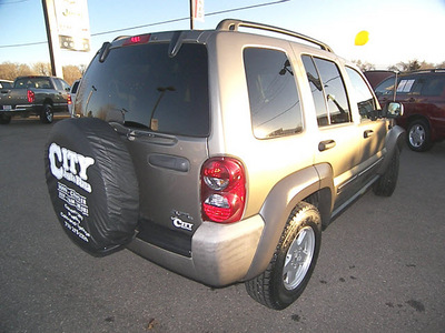 jeep liberty 2007 bronze suv sport gasoline 6 cylinders 4 wheel drive automatic 81212