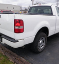 ford f 150 2007 white gasoline 8 cylinders 4 wheel drive automatic 14224