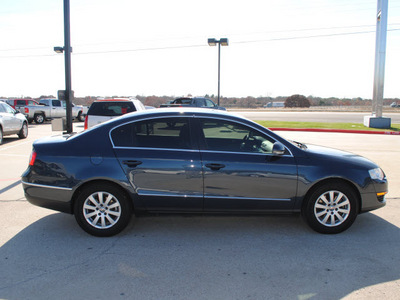 volkswagen passat 2008 blue sedan gasoline 4 cylinders front wheel drive automatic 76087