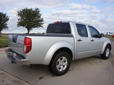 nissan frontier 2010 silver se v6 gasoline 6 cylinders 2 wheel drive automatic with overdrive 76018