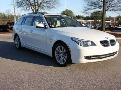 bmw 5 series 2010 white wagon 535xi gasoline 6 cylinders all whee drive 6 speed manual 27616