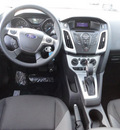 ford focus 2012 gray sedan se gasoline 4 cylinders front wheel drive automatic with overdrive 60546