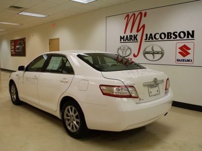 toyota camry hybrid 2010 white sedan camry hybrid 4 cylinders front wheel drive automatic 27707