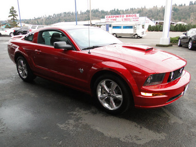 ford mustang 2009 red coupe gt gasoline 8 cylinders rear wheel drive 5 speed manual 98032