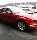 ford mustang 2009 red coupe gt gasoline 8 cylinders rear wheel drive 5 speed manual 98032