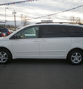 toyota sienna 2006 white van gasoline 6 cylinders front wheel drive automatic 13502