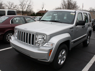 jeep liberty 2012 silver suv sport gasoline 6 cylinders 4 wheel drive automatic 07730