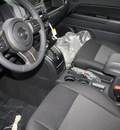 jeep patriot 2012 silver suv latitude gasoline 4 cylinders 4 wheel drive automatic 07730