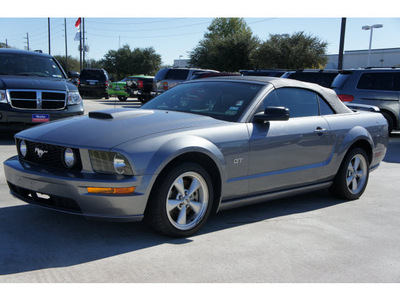 ford mustang 2007 gray gasoline 8 cylinders rear wheel drive automatic with overdrive 77090