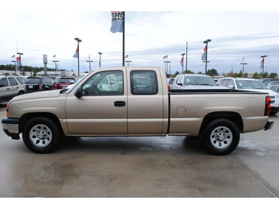 chevrolet silverado 1500 2006 beige pickup truck work truck gasoline 6 cylinders rear wheel drive automatic with overdrive 77090